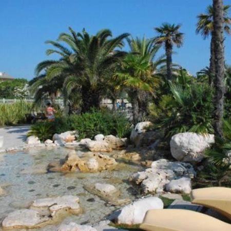 Appartamento Vacanze Riviera Delle Palme 圣贝内代托-德尔特龙托 外观 照片
